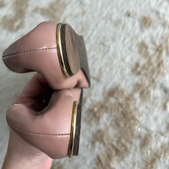 Lanvin flats, buttery soft leather in a beautiful camel. Size 38.5. Stunning. - Picture 4 of 4